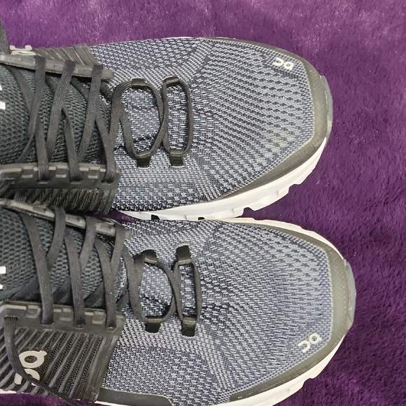 On Women's Black Sneakers sz 10.5 - Picture 6 of 13